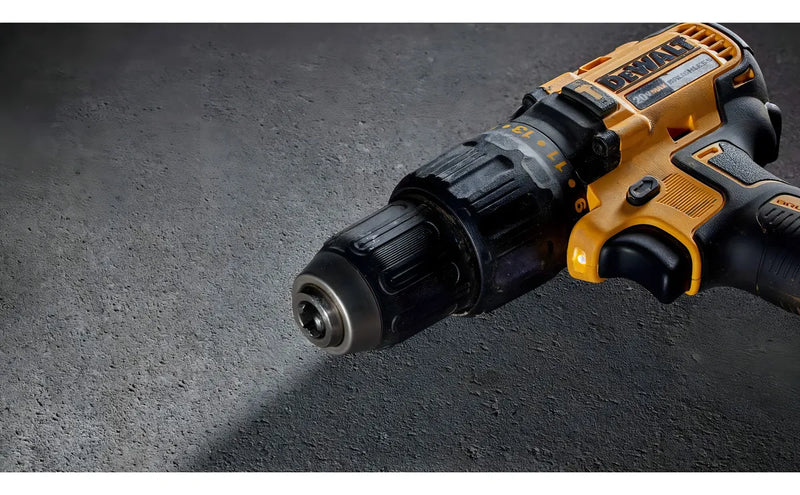 PARAFUSADEIRA 20V DCD7781BB3 MAX S/BATERIA DEWALT 220V